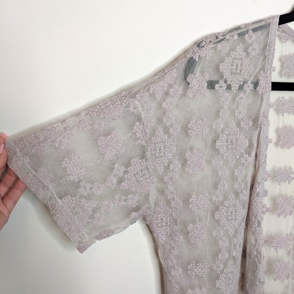 EUC Maurices - Picture 2 of 6